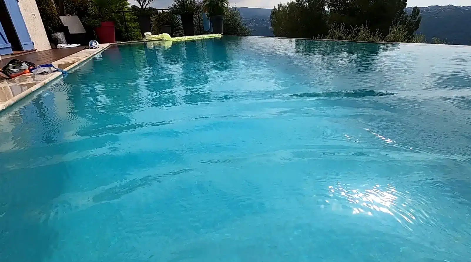 Infinty pool